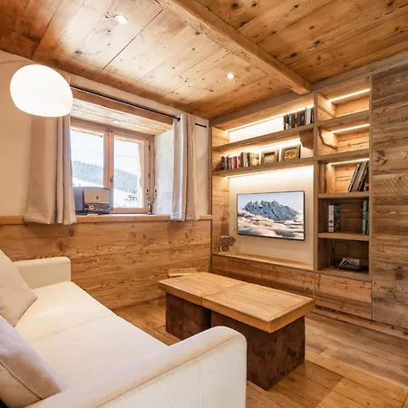 Apartment 4* Cosy, Terrasse Sud, Proche Pistes, Parking, Wi-fi - Fr-1-304-231 La Clusaz
